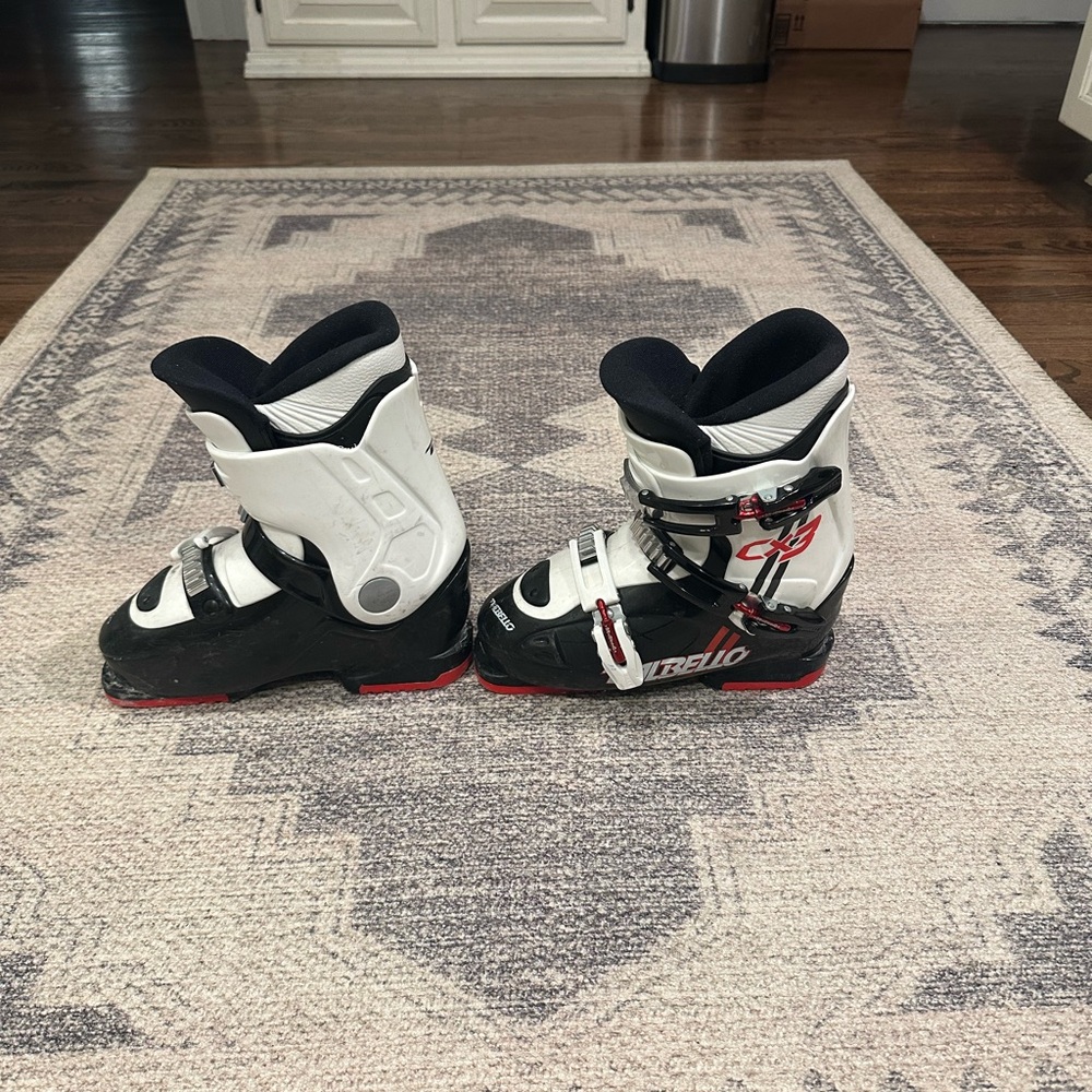 Dalbello Jr Kids CX3 Ski Boots - mondo 24.5. (Approx 7.5 kids/mens size) - Picture 6 of 7